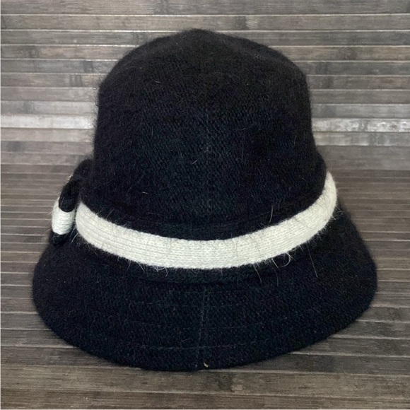 Betsey Johnson Black Wool Blend Cloche Hat - Picture 2 of 6